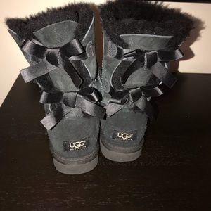 Women’s Ugg bow tie black boots